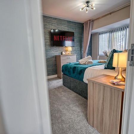Stylish House - B'Ham Airport And Nec, Jlr Solihull, Business & Leisure Stays - Aspen House Chambre photo