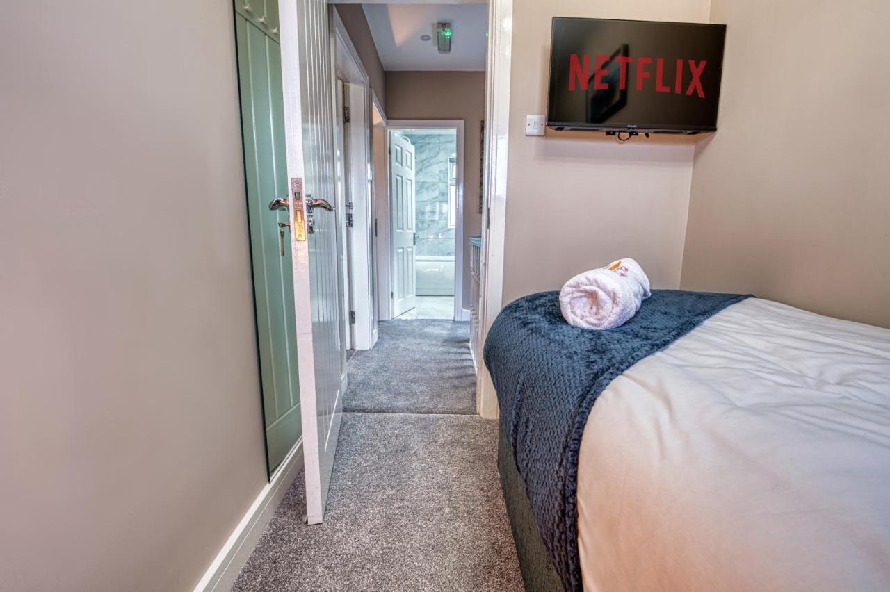 Stylish House - B'Ham Airport And Nec, Jlr Solihull, Business & Leisure Stays - Aspen House Chambre photo