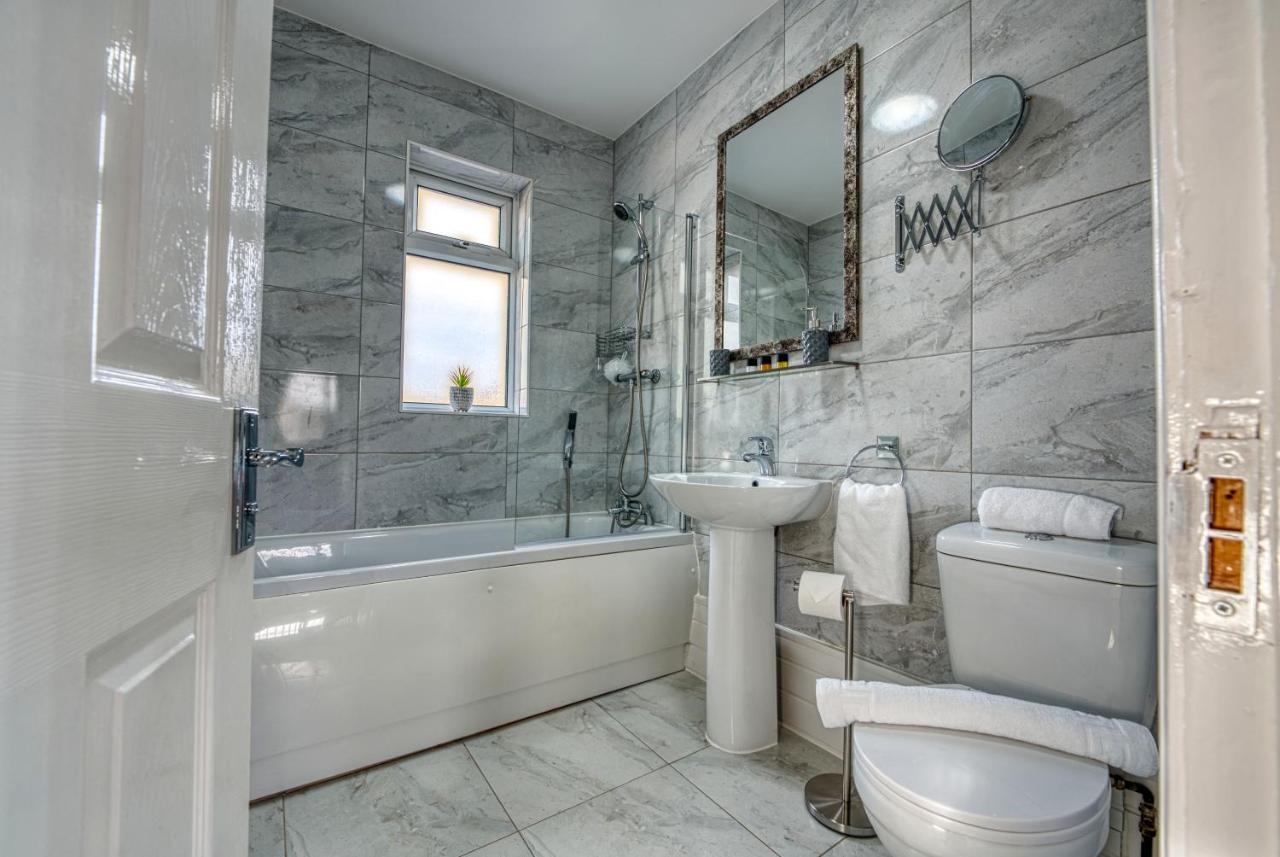 Stylish House - B'Ham Airport And Nec, Jlr Solihull, Business & Leisure Stays - Aspen House Chambre photo